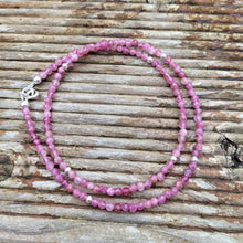 Lade das Bild in den Galerie-Viewer, Kurze Halskette Turmalin (3mm)