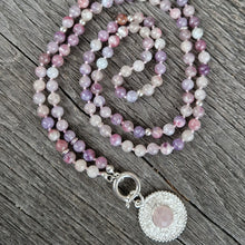 Lade das Bild in den Galerie-Viewer, Lange Halskette Turmalin/ Lepidolith/ Rosenquarz (6mm)