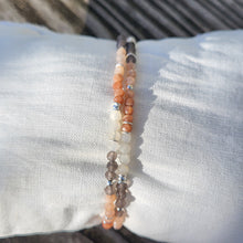 Lade das Bild in den Galerie-Viewer, Armband Mondstein (3,5mm)