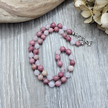Lade das Bild in den Galerie-Viewer, Kinderhalskette Rhodonit/Rosenquarz (6mm)