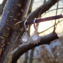 Lade das Bild in den Galerie-Viewer, Creolen Selenit