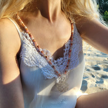 Lade das Bild in den Galerie-Viewer, Lange Halskette Pfirsichquarz/Rosa Aventurin