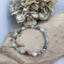 Lade das Bild in den Galerie-Viewer, Armband *Schutz und Balance* (6mm)