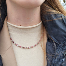 Lade das Bild in den Galerie-Viewer, Kurze Halskette *Selbstliebe und Innere Stärke* (4mm)
