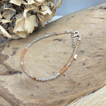 Lade das Bild in den Galerie-Viewer, Armband Sonnenstein (2,5mm)
