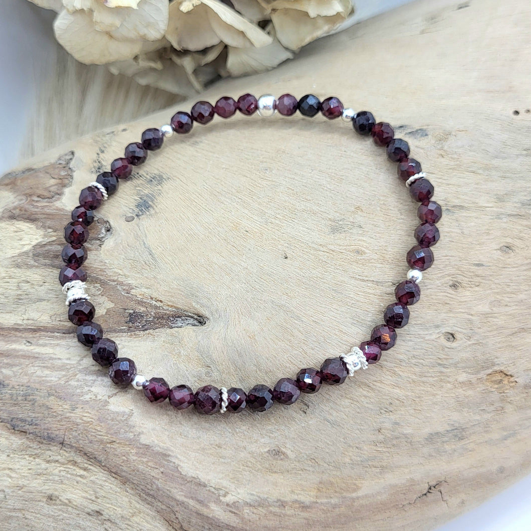 Armband fac. Granat (4mm)